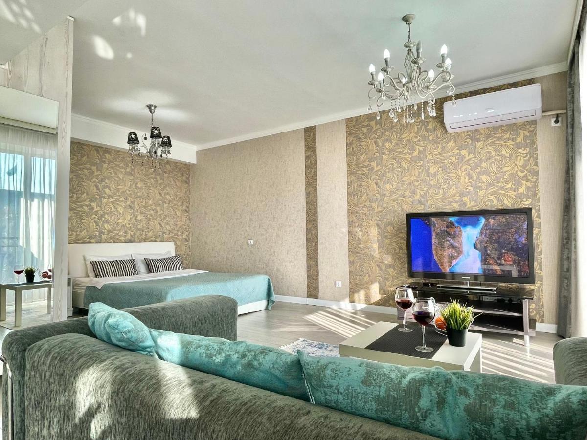 Apartment In The Heart Of The City الماتي المظهر الخارجي الصورة
