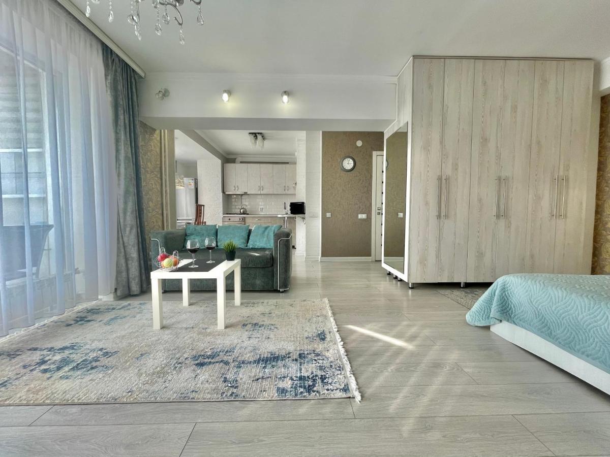 Apartment In The Heart Of The City الماتي المظهر الخارجي الصورة