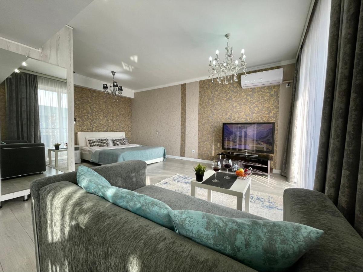 Apartment In The Heart Of The City الماتي المظهر الخارجي الصورة