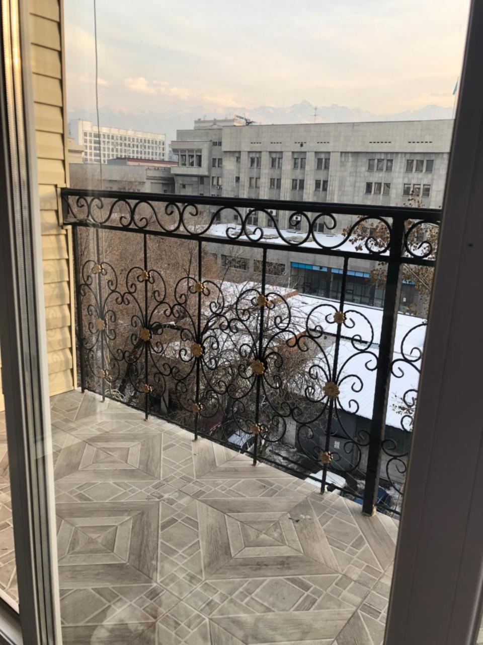 Apartment In The Heart Of The City الماتي المظهر الخارجي الصورة